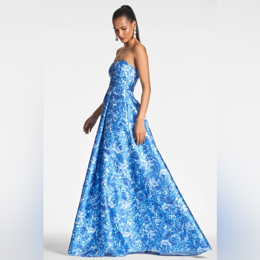 NEW Sachin & Babi Giovanna Gown Mediterranean Blooms, Blue Strapless Dress, 0